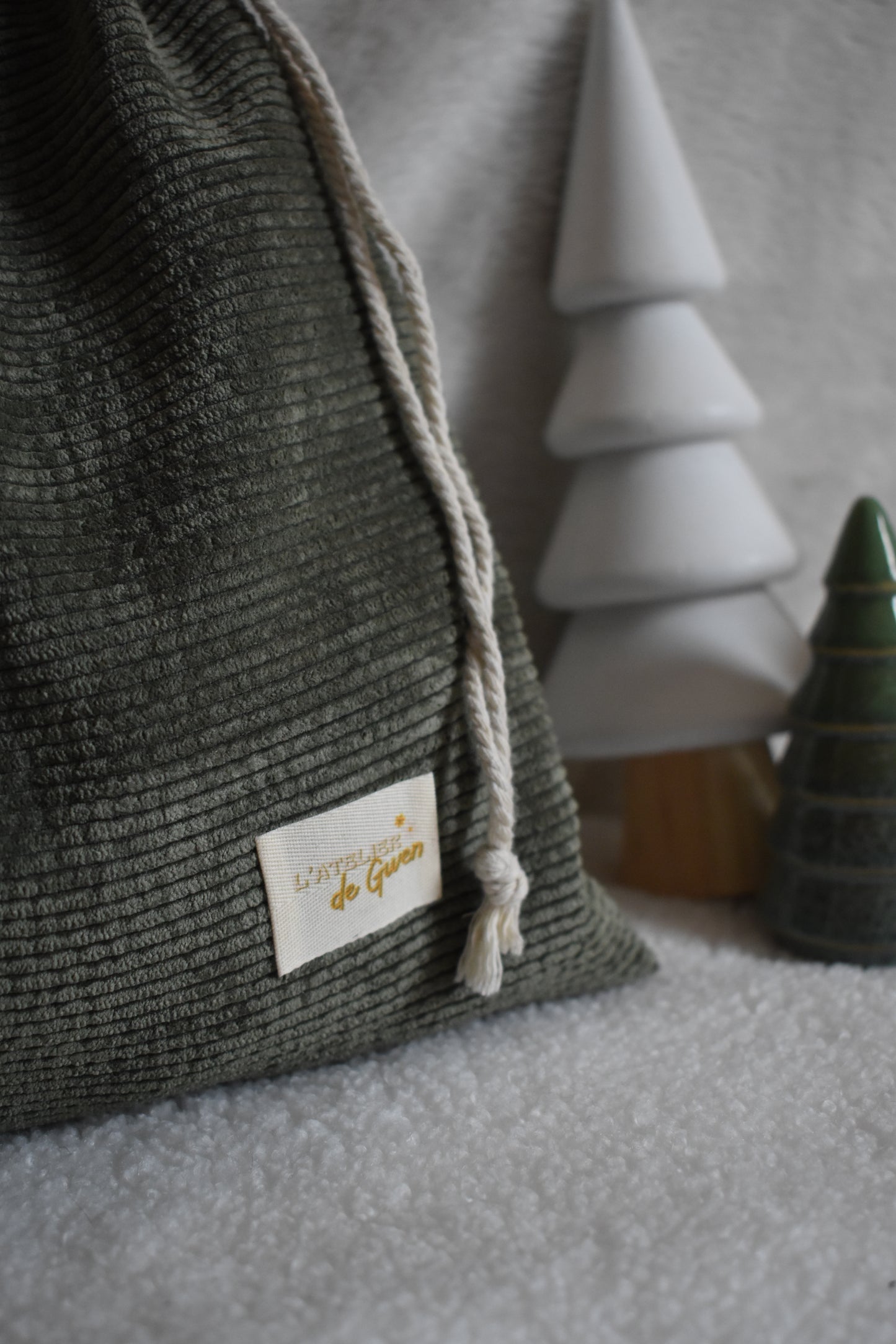 Calendrier de l’Avent 2025 - Lucioles et Boucles d'oreilles